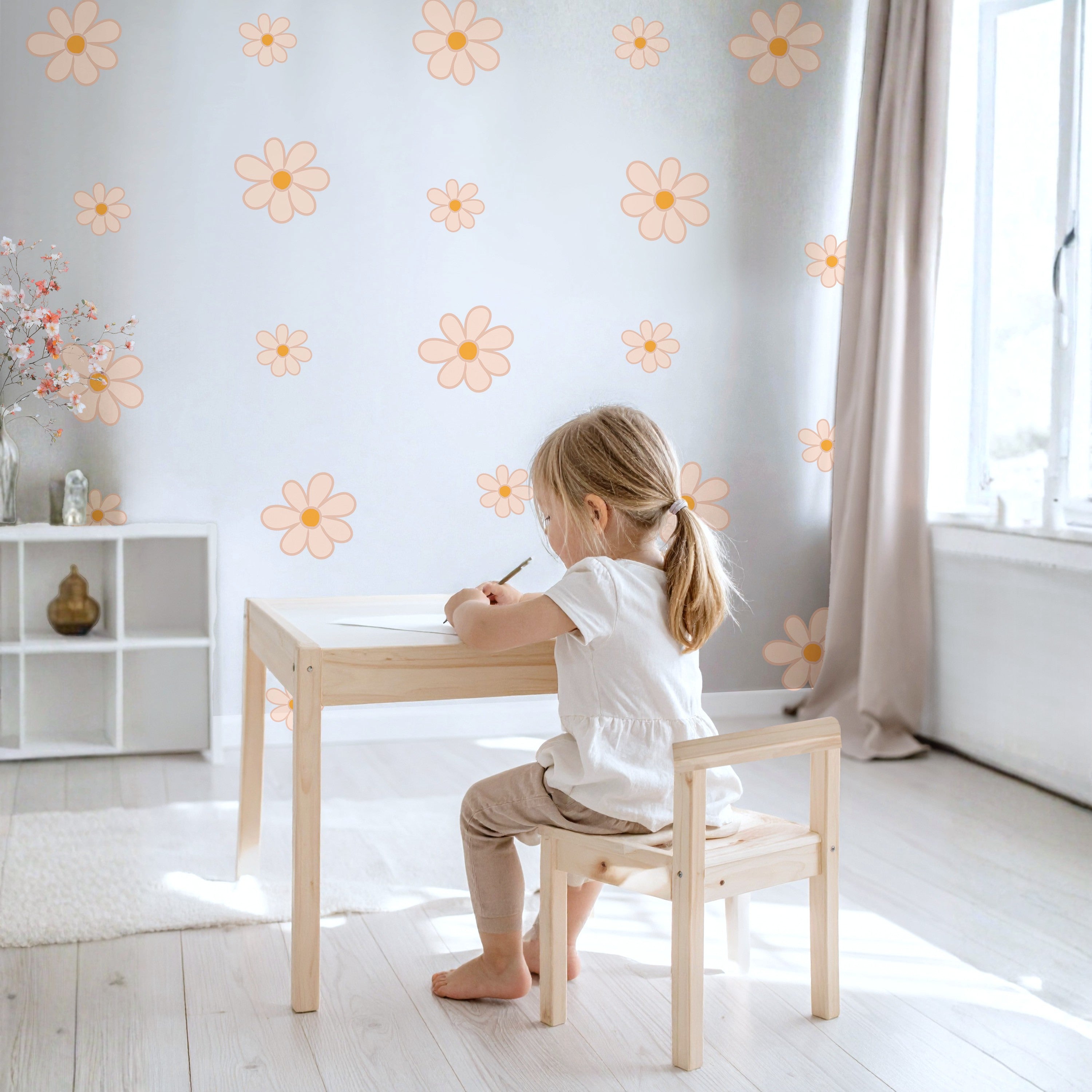 Daisy Flower in Pastel Peach